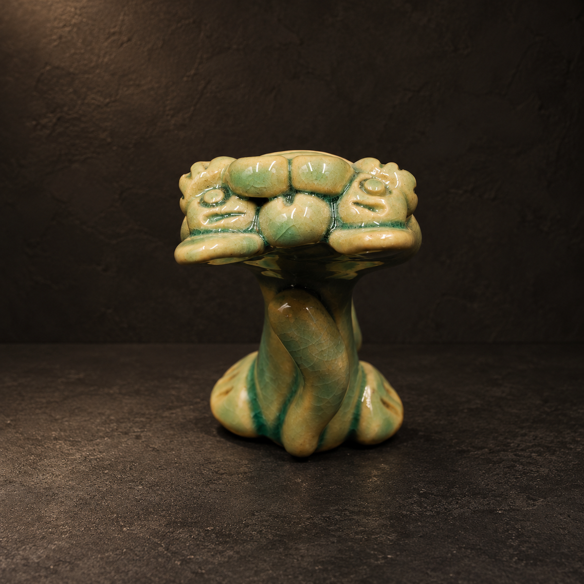 Green crackle-glaze Wamao guardian cat — Documented rear view