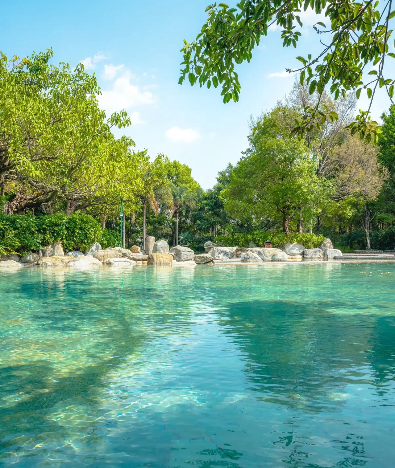Huquan outdoor hot springs in Mile